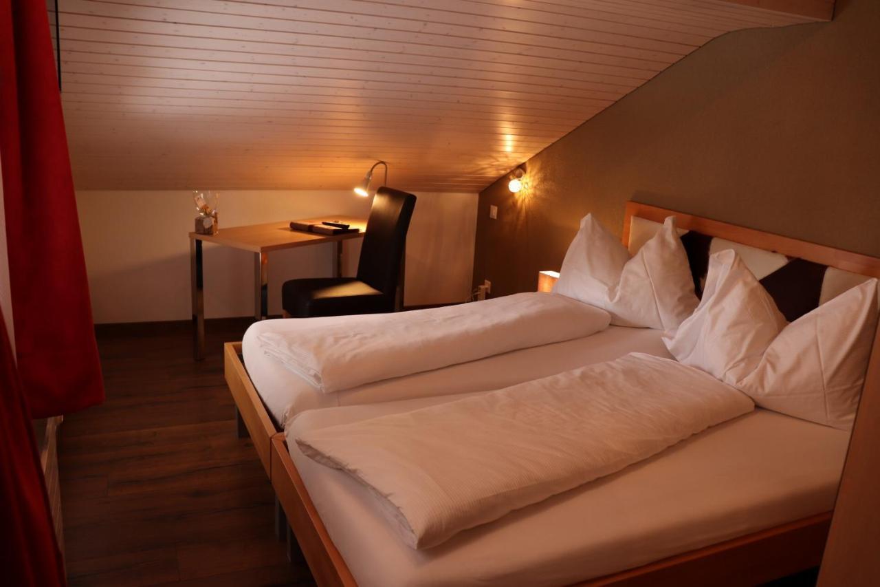 Hotel-Restaurant Ronalp Burchen Екстер'єр фото