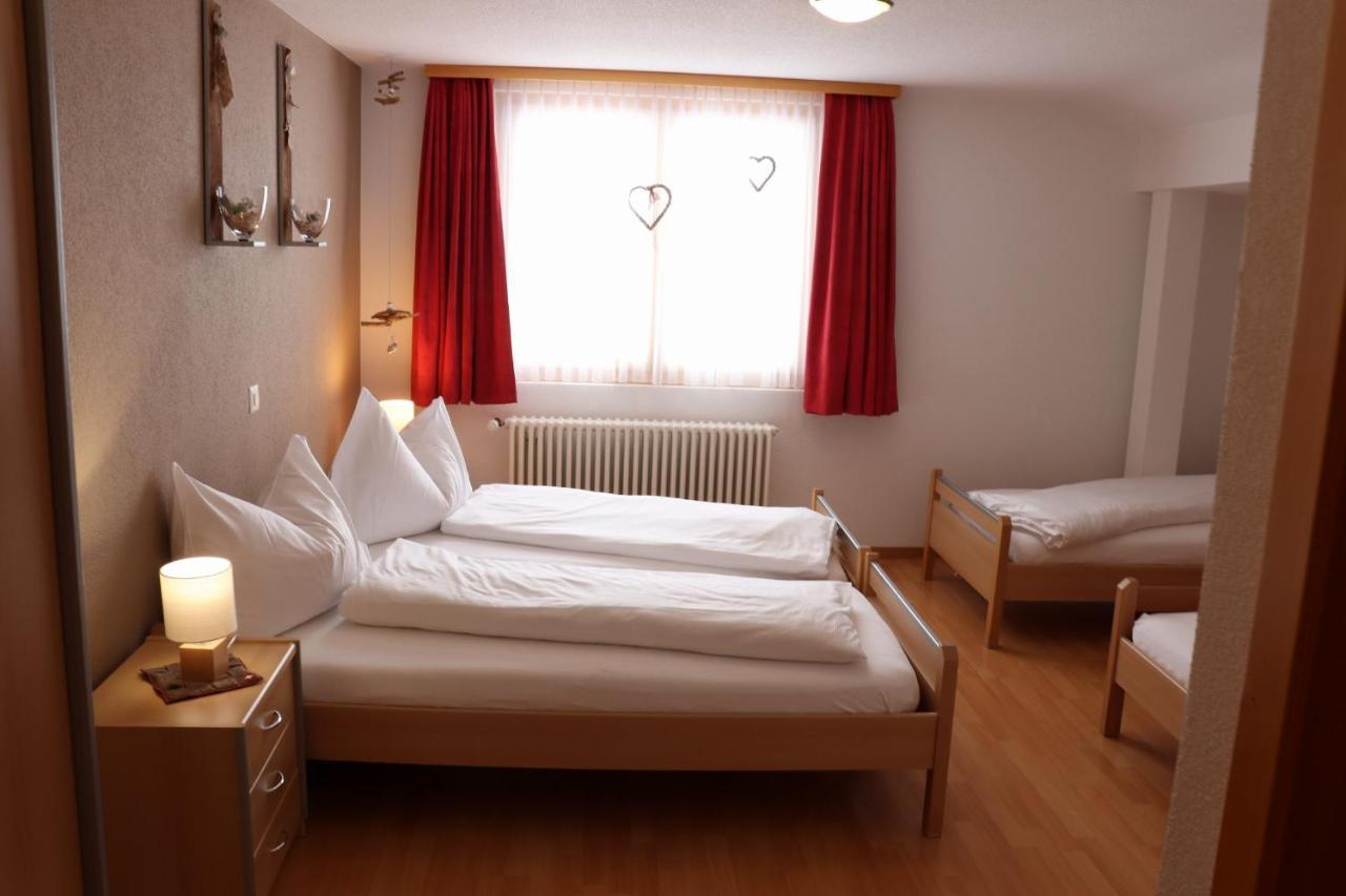 Hotel-Restaurant Ronalp Burchen Екстер'єр фото