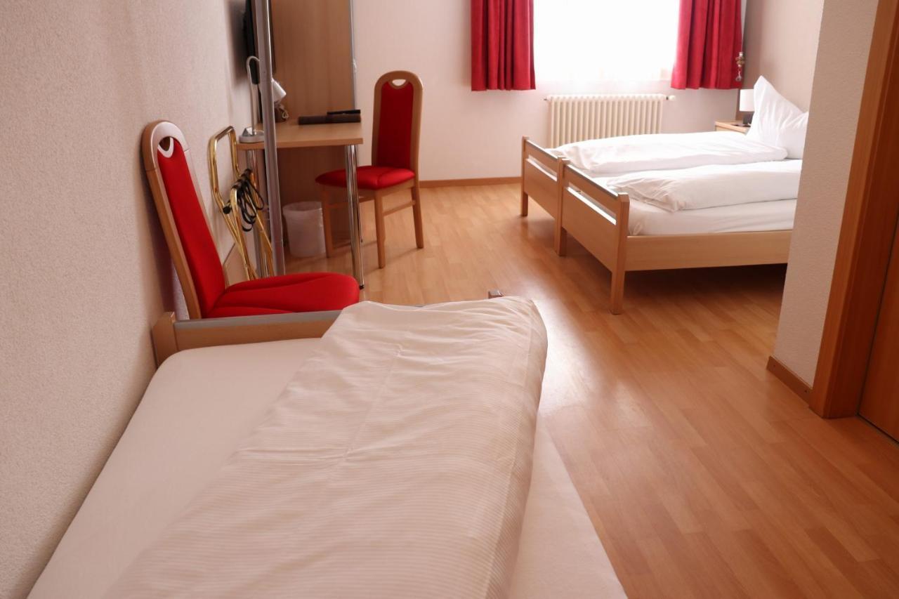 Hotel-Restaurant Ronalp Burchen Екстер'єр фото